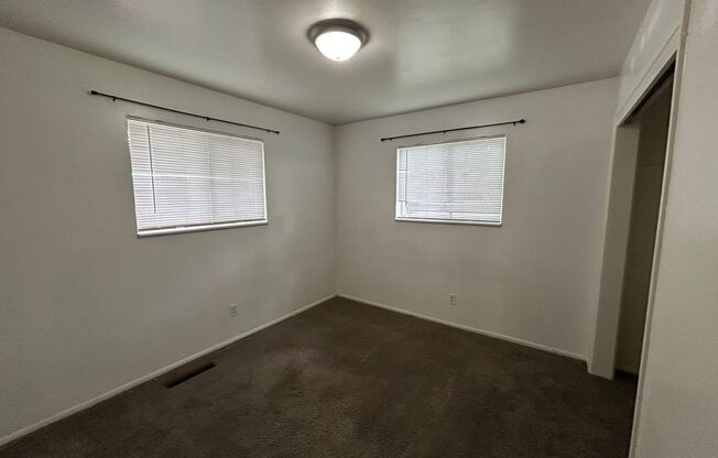 3 Bed/1.5 Bath in a Cul-de-sac by University Mall