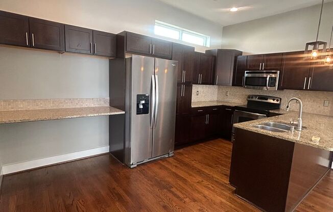 Beautiful Three-Story Corner Condo available near Lower Greenville!