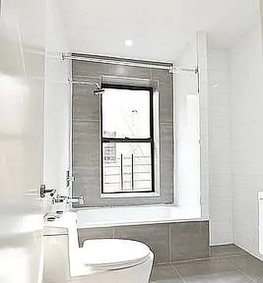 100 W 143 ST