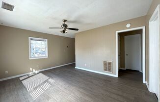 2 beds, 1 bath, $900