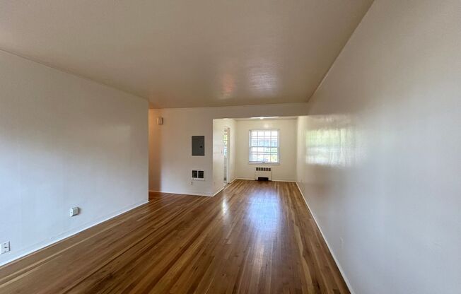 3904-4014 SE Cesar E. Chavez Blvd.