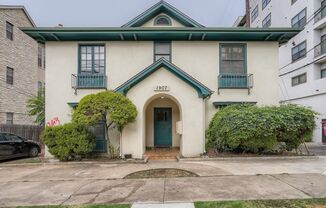 1907 PEARL ST