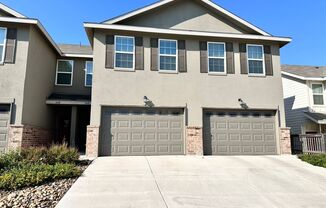 3/2.5/1.5 /Includes Fridge, Washer & Dryer / Oversized 1 Car Garage / Fenced in Yard / NBISD