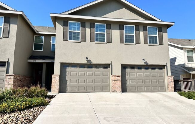 3/2.5/1.5 /Includes Fridge, Washer & Dryer / Oversized 1 Car Garage / Fenced in Yard / NBISD