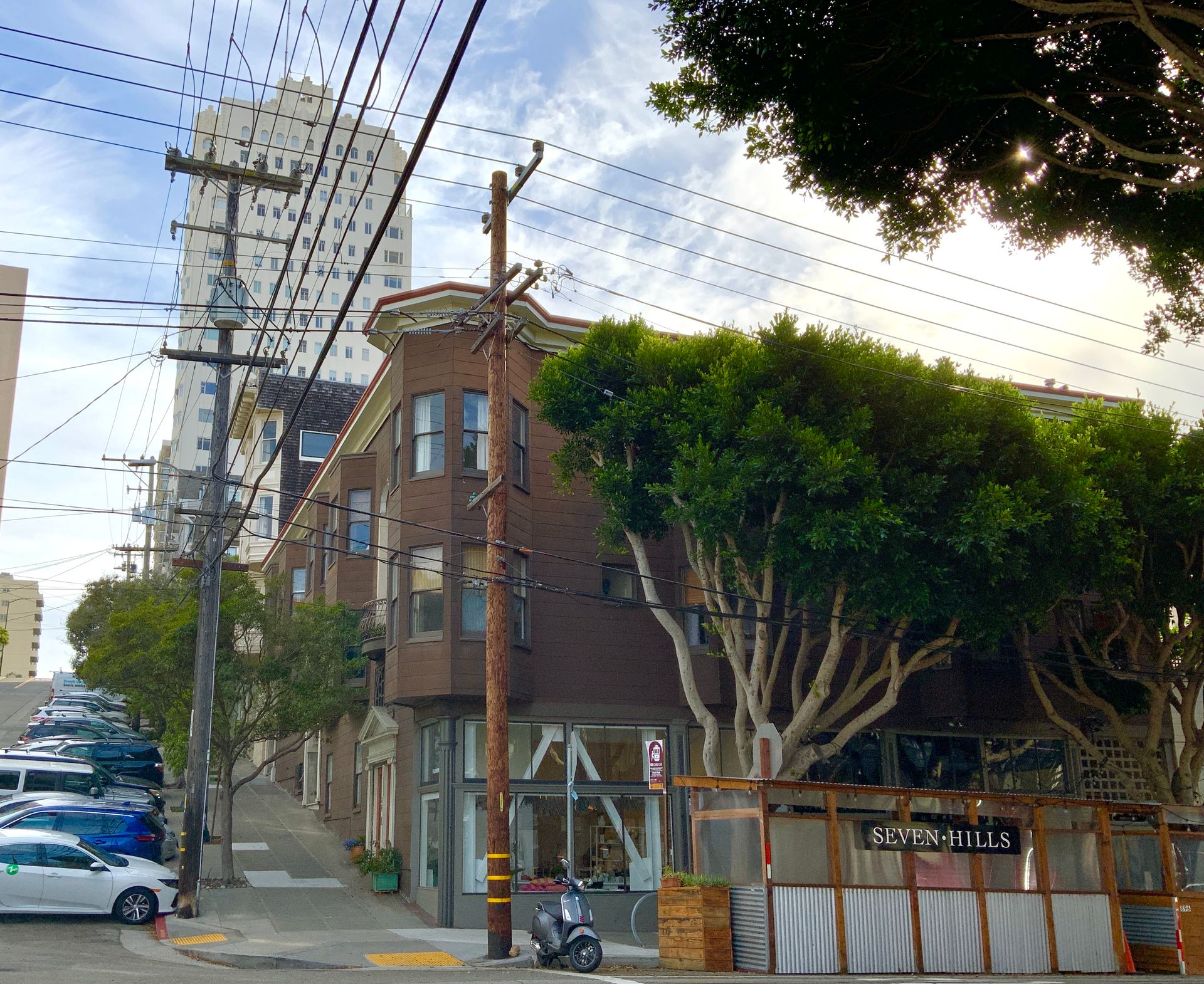 REMODELED 1BR. IN-UNIT LAUNDRY! Dishwasher! Bay Windows!