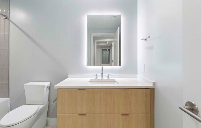 1 bed, 1 bath, 636 sqft, $2,425, Unit T-03