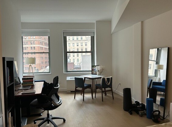 Studio, 1 bath, $3,200, Unit 1320