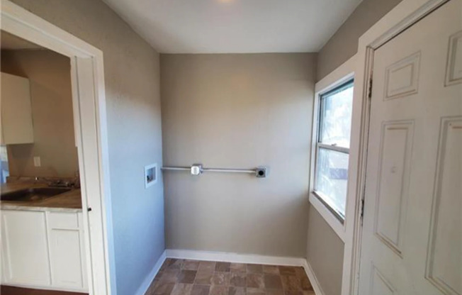 3841 ROBERTS