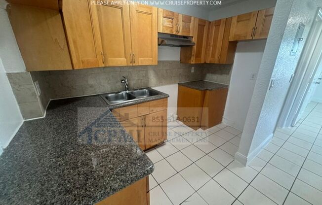 2 beds, 1 bath, 827 sqft, $1,895, Unit 632