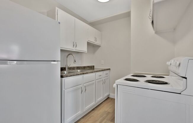 1 bed, 1 bath, $1,381, Unit 106