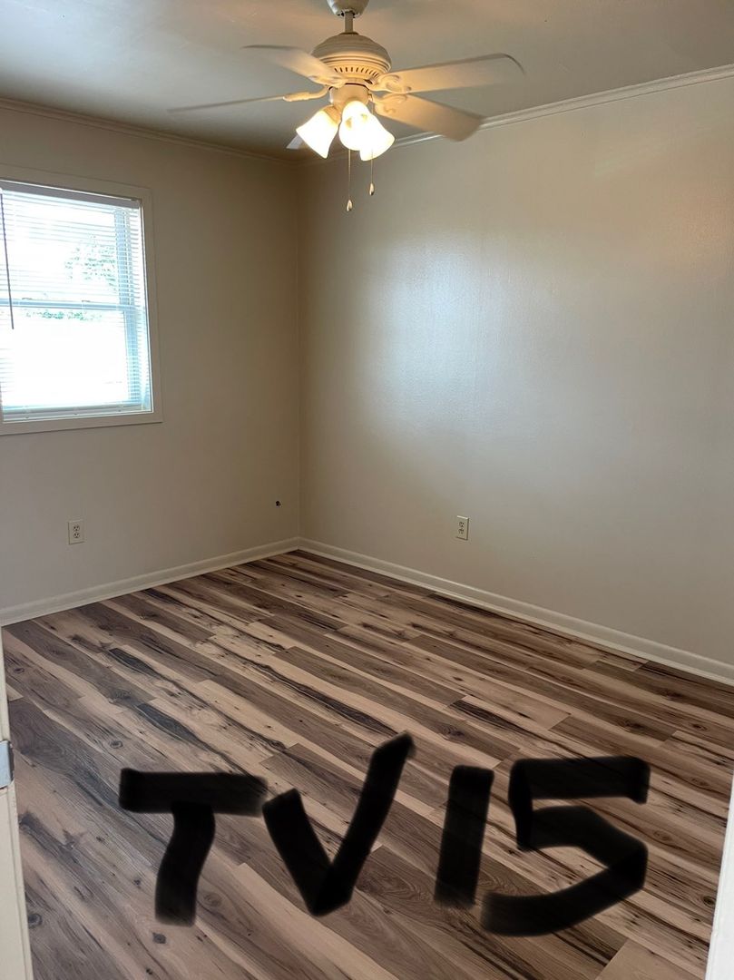 1 bed, 1 bath, $725, Unit Unit 15