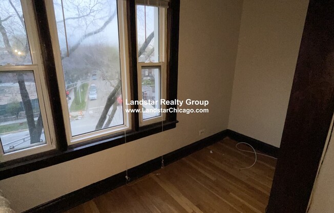 7735 N SHERIDAN