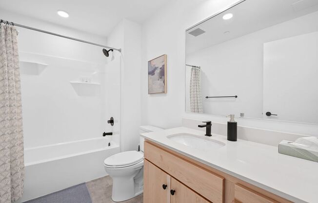 2 beds, 1 bath, 881 sqft, $1,900, Unit 220