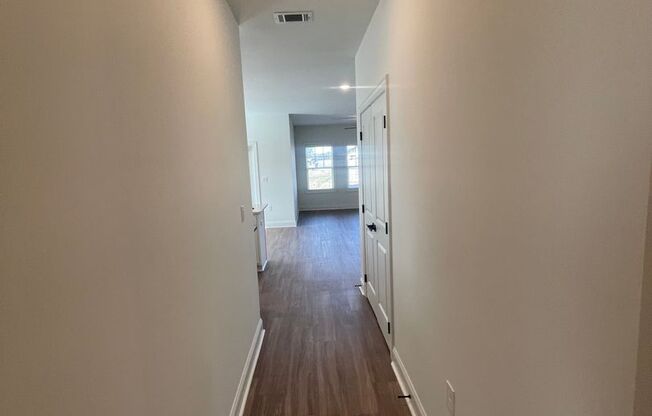 2 beds, 2 baths, 1,190 sqft, $1,800, Unit B206