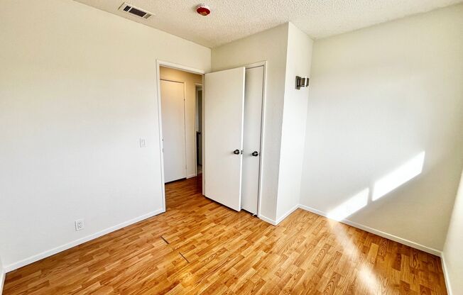 3 beds, 1 bath, $3,100