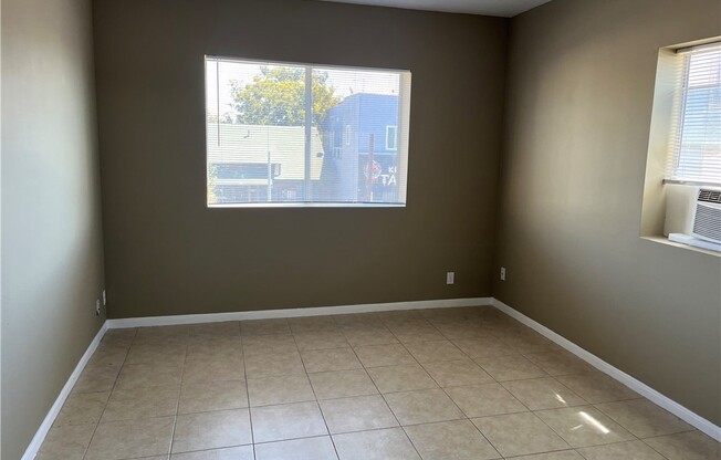 2 beds, 1 bath, 5,640 sqft, $2,250