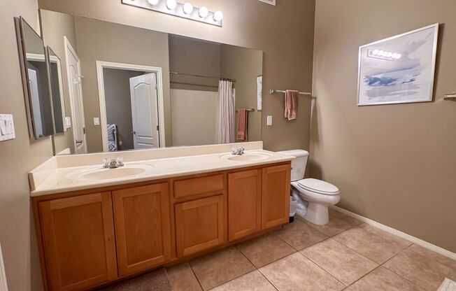 2 beds, 2 baths, 1,070 sqft, $1,400, Unit 8985 S Durango Dr 89113 (FAHW-py-gy-SW)