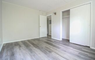 2 beds, 1 bath, $1,475, Unit 3S