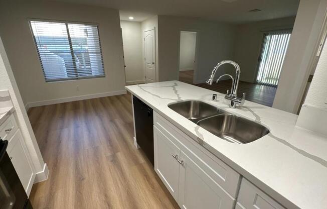 2 beds, 2 baths, 1,002 sqft, $1,500, Unit UNIT 1008