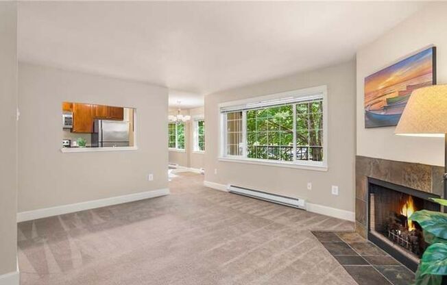 Spacious 2 Bed 1.5 Bath In Old Town Issaquah!