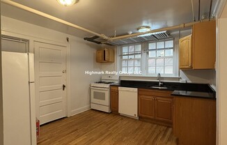 1454 OAK AVE