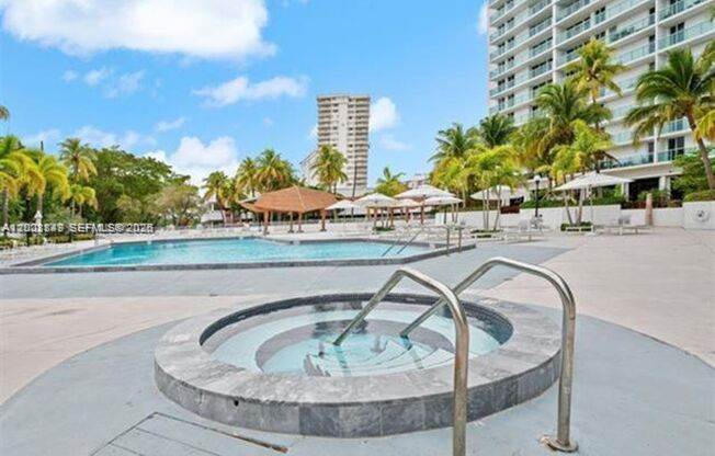 2 beds, 2 baths, 1,357 sqft, $4,000, Unit 100 Bayview Dr # 508