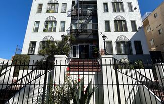 316 S. Berendo Street