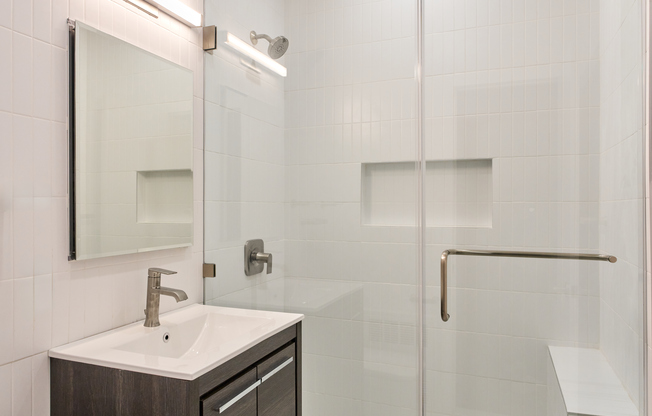310 W 80th St
