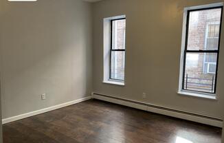 2 beds, 1 bath, $2,750, Unit 1A