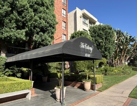 2 beds, 1 bath, 834 sqft, $3,600, Unit 534