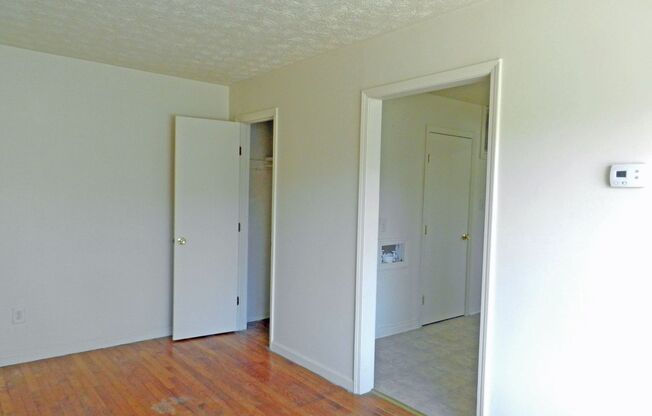 1 bed, 1 bath, 575 sqft, $900, Unit 2