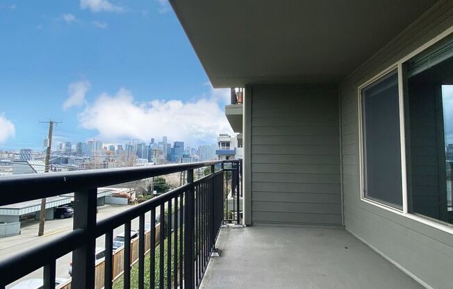 1251 Taylor Avenue North