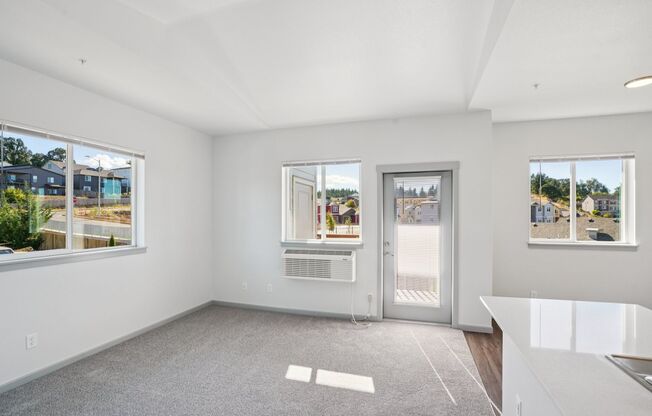 1 bed, 1 bath, 728 sqft, $1,425, Unit 192-120