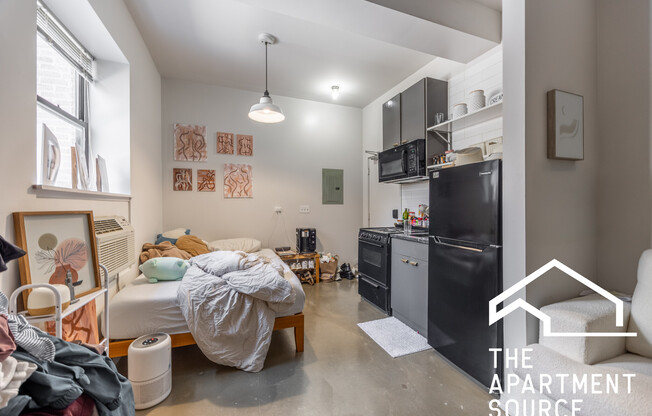 1136 W WILSON AVE