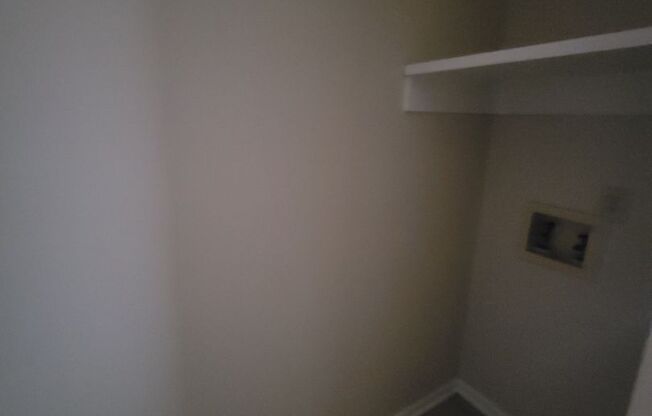 2 beds, 2 baths, 1,000 sqft, $1,275, Unit 1829