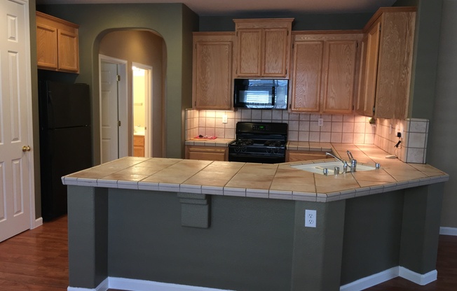 3 beds, 2 baths, $2,800