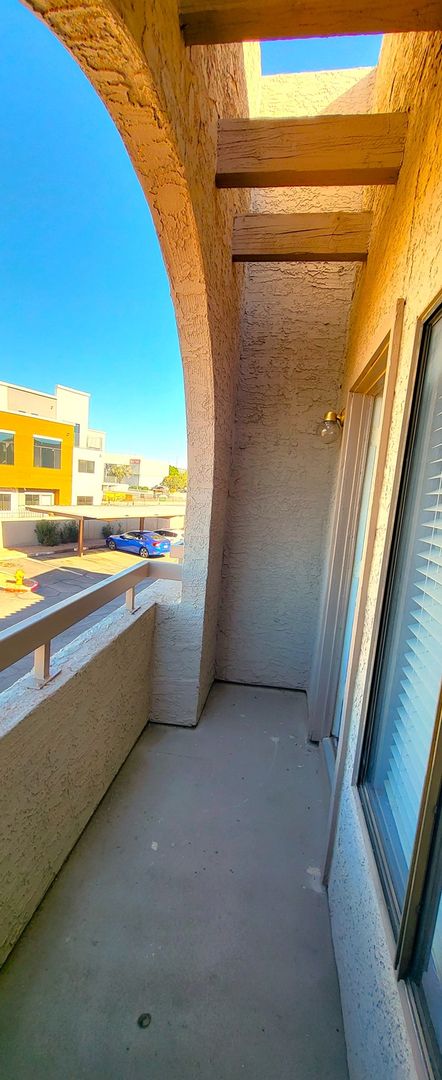 2 beds, 2 baths, $1,295, Unit # 287