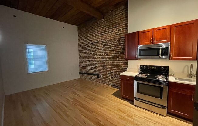 1 bed, 1 bath, 465 sqft, $1,200, Unit Apt 232