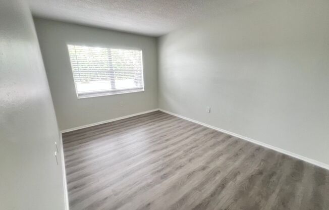 2 beds, 1.5 baths, 800 sqft, $1,450, Unit 136
