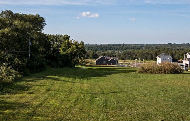 Beautiful outdoor setting to enjoy summer!