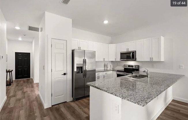 4720/4722 21st St SW