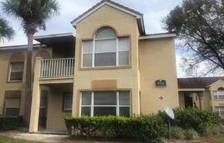 2/2 Conway condo in Gated community!