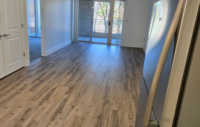 1 bed, 1 bath, 995 sqft, $1,850, Unit 202