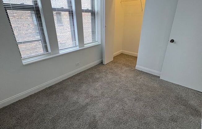3 beds, 1 bath, 1,270 sqft, $1,350, Unit WW 201