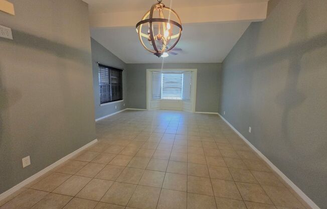 CUTE - 1 LEVEL - SPACIOUS - 2BD/2BTH TOWNHOME IN HARLINGEN