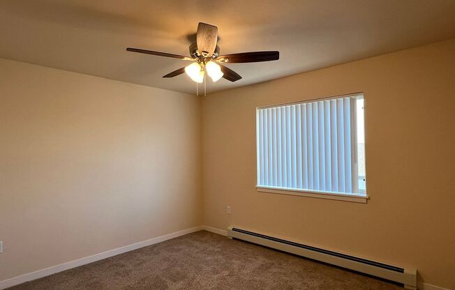 2 beds, 1 bath, 1,032 sqft, $1,345, Unit AT 719-19