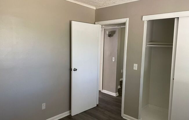 2 beds, 1 bath, 1,000 sqft, $875, Unit Unit 1B