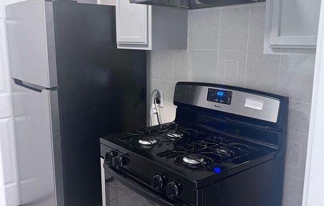2 Bedroom Home for Rent!