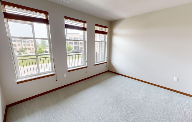 1 bed, 1 bath, 774 sqft, $1,310, Unit 2800-214