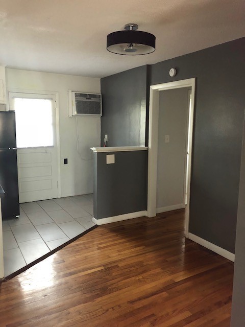 1 bed, 1 bath, 800 sqft, $1,095, Unit 1407